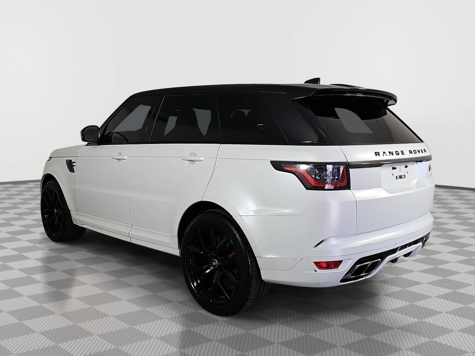 Used 2018 Land Rover Range Rover Sport SVR AWD/4WD image 6