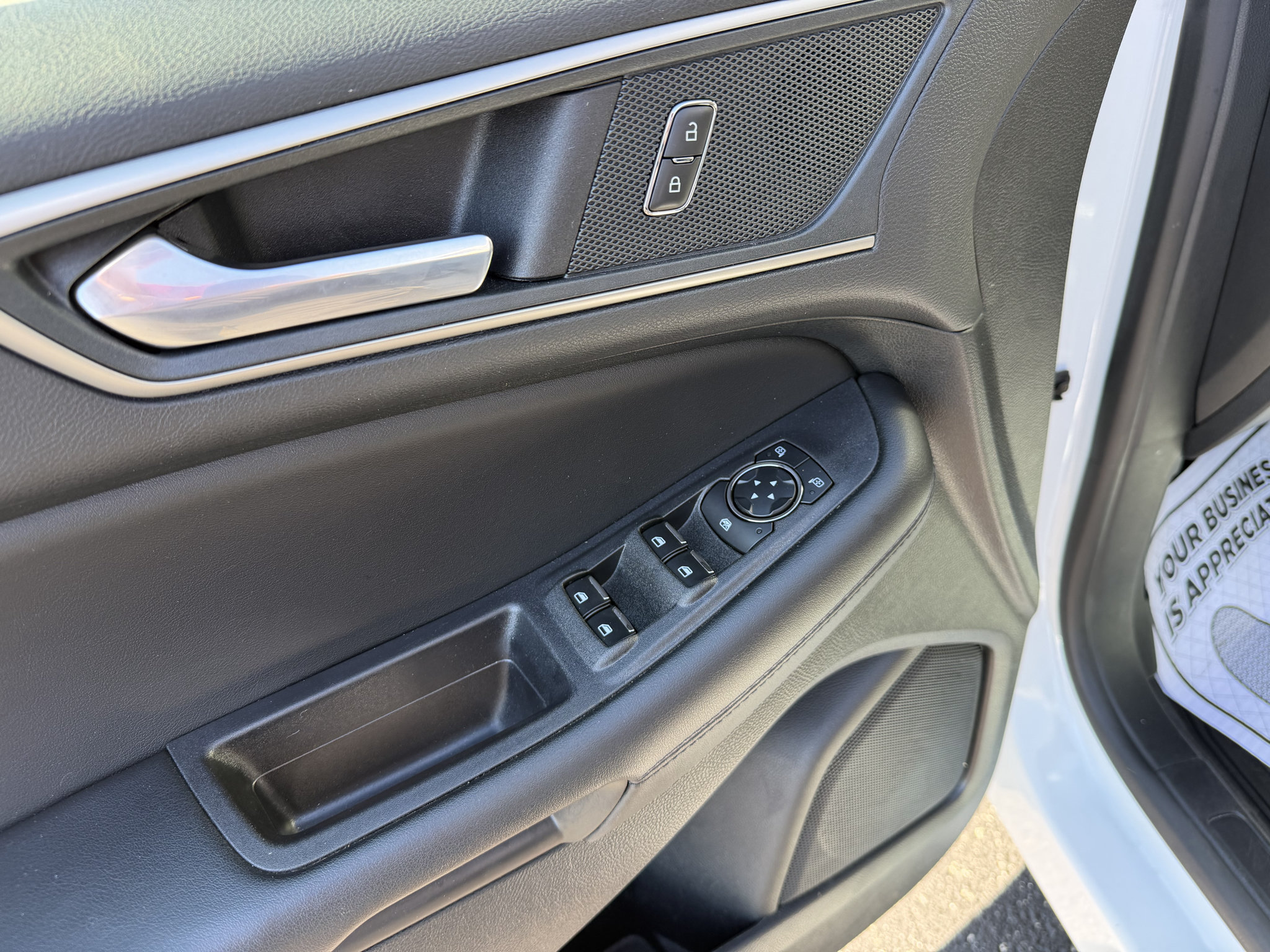 Used 2024 Ford Edge SEL w/ Convenience Package AWD/4WD image 18