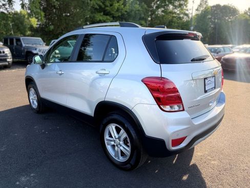 Used 2022 Chevrolet Trax LT w/ Driver Confidence Package AWD/4WD image 6