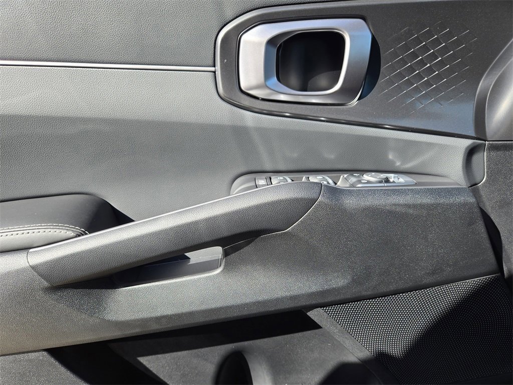New 2026 Kia Sorento S FWD image 19