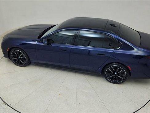 Used 2023 BMW i7 xDrive60 image 80