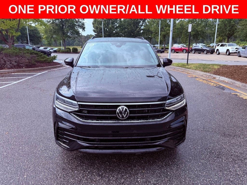 Used 2022 Volkswagen Tiguan SE R-Line AWD/4WD image 2