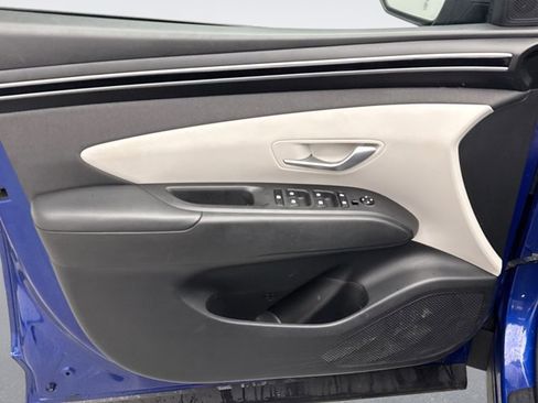 Used 2023 Hyundai Tucson SEL w/ Convenience Package image 9