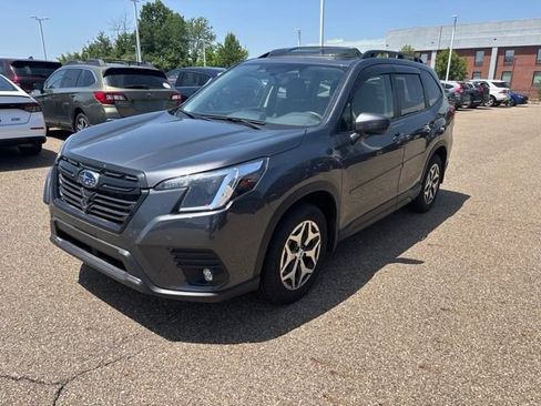 Certified 2024 Subaru Forester Premium AWD/4WD image 1