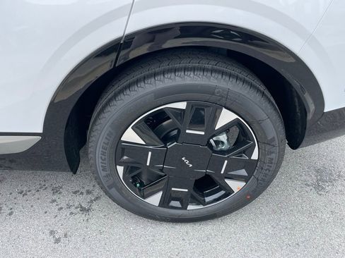 New 2026 Kia Sportage SX AWD/4WD image 35