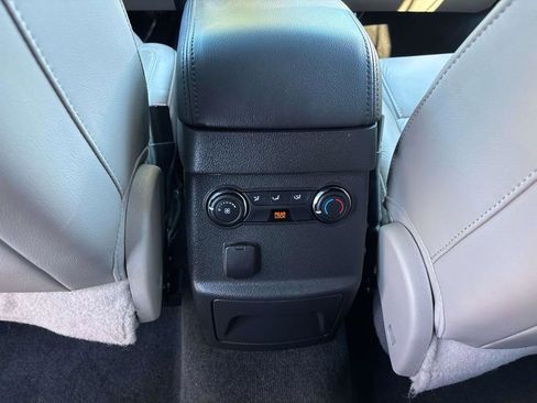 Used 2012 Ford Explorer XLT image 11