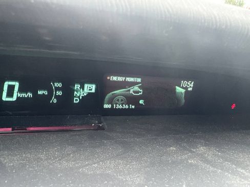Used 2014 Toyota Prius Two FWD image 5