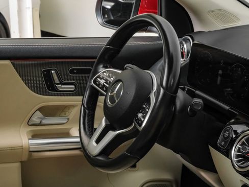 Used 2023 Mercedes-Benz GLA 250 GLA 250 image 18