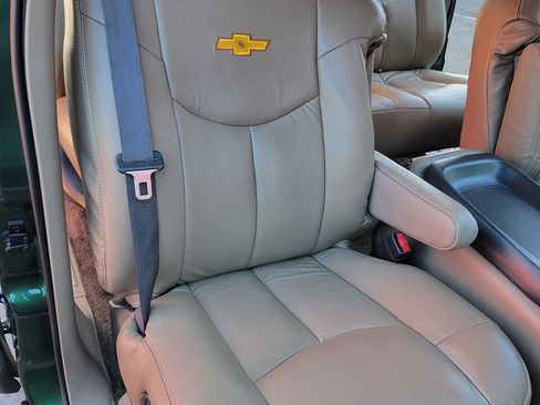 Used 2002 Chevrolet Avalanche 2WD image 20