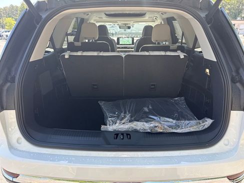 New 2026 Lincoln Aviator Reserve w/ Luxury Package AWD/4WD image 28