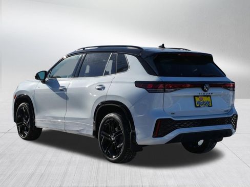 New 2026 Volkswagen Tiguan SE R-Line AWD/4WD image 2