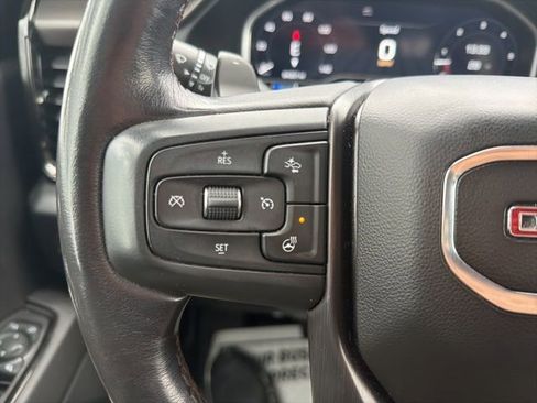 Used 2022 GMC Sierra 1500 AT4 w/ Technology Package AWD/4WD image 28