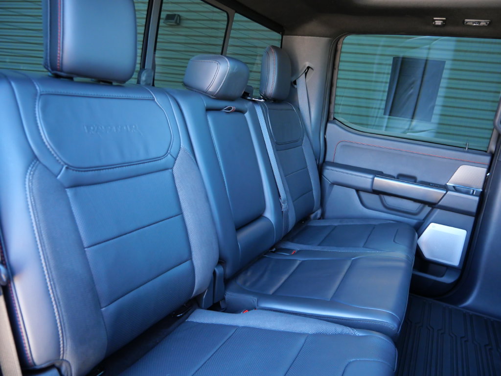 Used 2025 Ford F150 Raptor AWD/4WD image 18