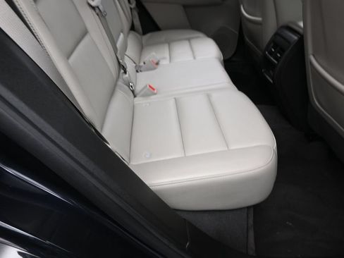 Used 2023 Cadillac XT4 Luxury FWD image 40