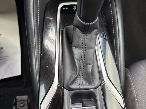 Used 2020 Toyota Corolla SE image 17