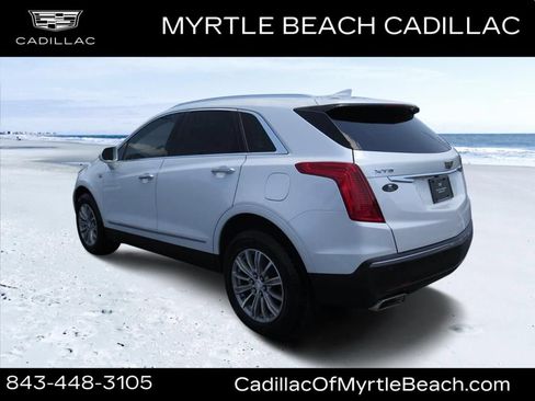 Used 2017 Cadillac XT5 Luxury w/ Driver Awareness Package FWD image 5