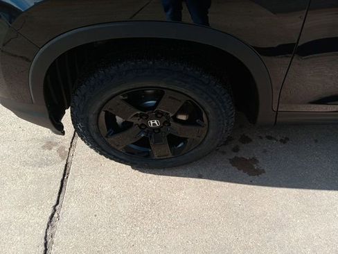 New 2026 Honda Ridgeline Black Edition image 39