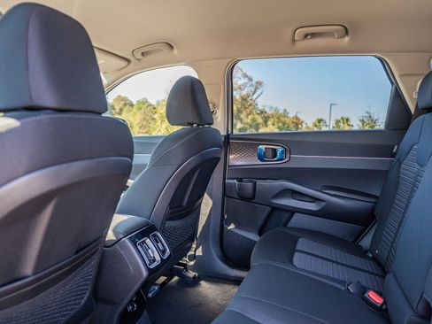 New 2026 Kia Sorento LX FWD image 13