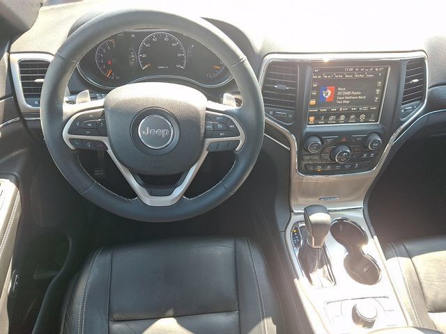 Used 2017 Jeep Grand Cherokee Limited AWD/4WD image 12