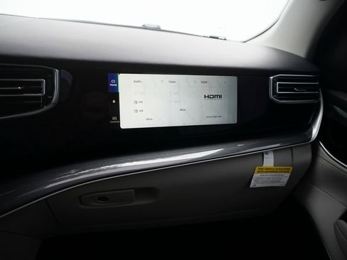 Used 2023 Jeep Wagoneer 4WD w/ Premium Group I image 26