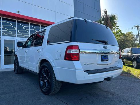 Used 2017 Ford Expedition Platinum AWD/4WD image 6