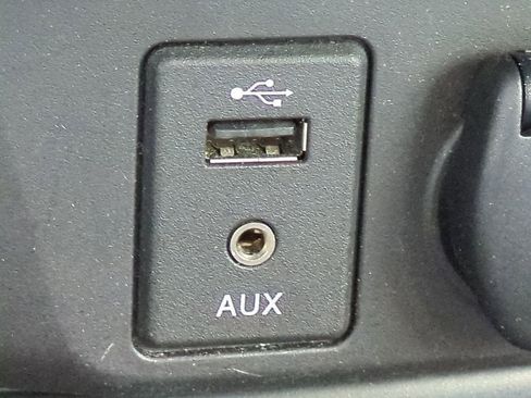 Used 2016 Nissan Rogue S image 21