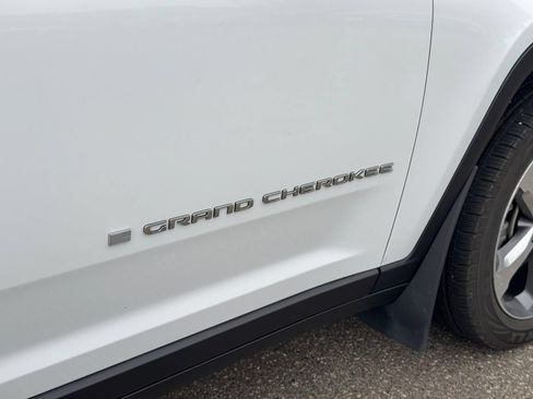 Used 2022 Jeep Grand Cherokee L Limited w/ Luxury Tech Group II AWD/4WD image 35