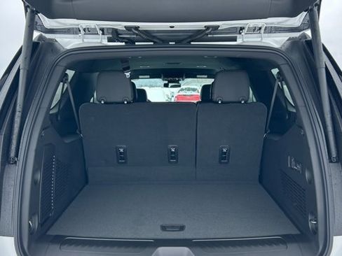 New 2026 Chevrolet Suburban LT w/ Comfort Package image 12
