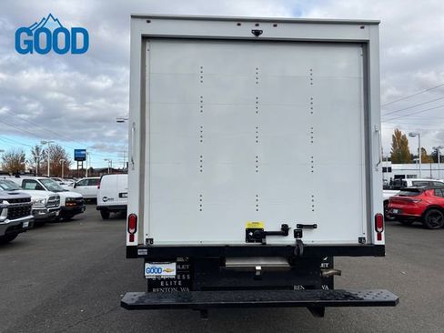 Used 2023 GMC Savana 3500 w/ Power Convenience Package image 17