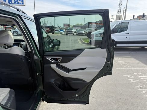 Used 2022 Subaru Forester Premium image 26