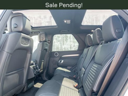 Certified 2025 Land Rover Discovery Dynamic SE AWD/4WD image 34