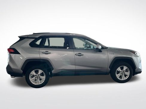 Used 2021 Toyota RAV4 XLE w/ Convenience Package AWD/4WD image 13