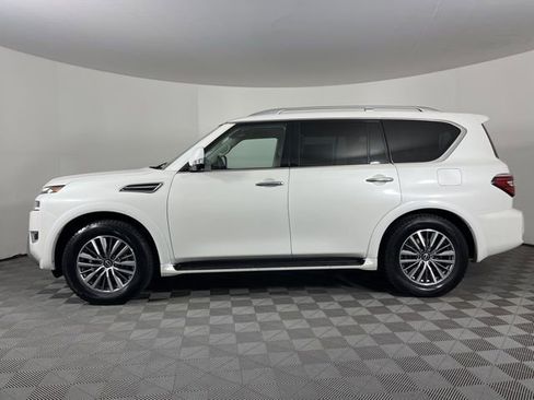 Used 2024 Nissan Armada SL RWD image 6