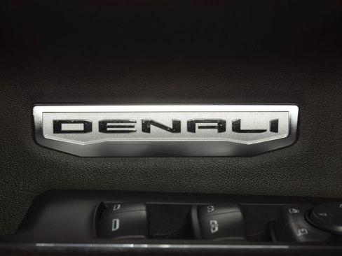 Used 2022 GMC Sierra 1500 Denali w/ Technology Package AWD/4WD image 52
