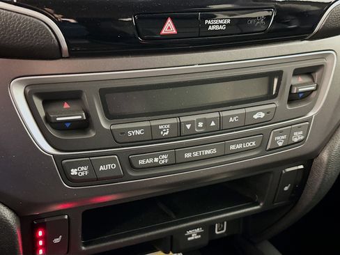 Used 2022 Honda Pilot Special Edition image 23
