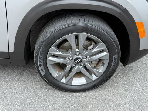 Used 2021 Kia Seltos S AWD/4WD image 12