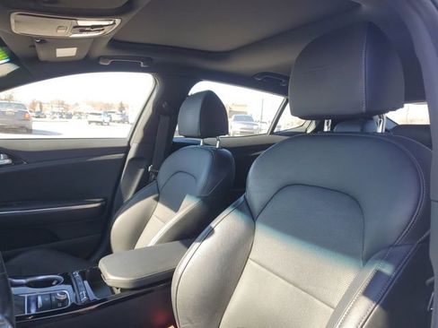 Used 2023 Kia Stinger GT-Line w/ Sun & Sound Package image 10
