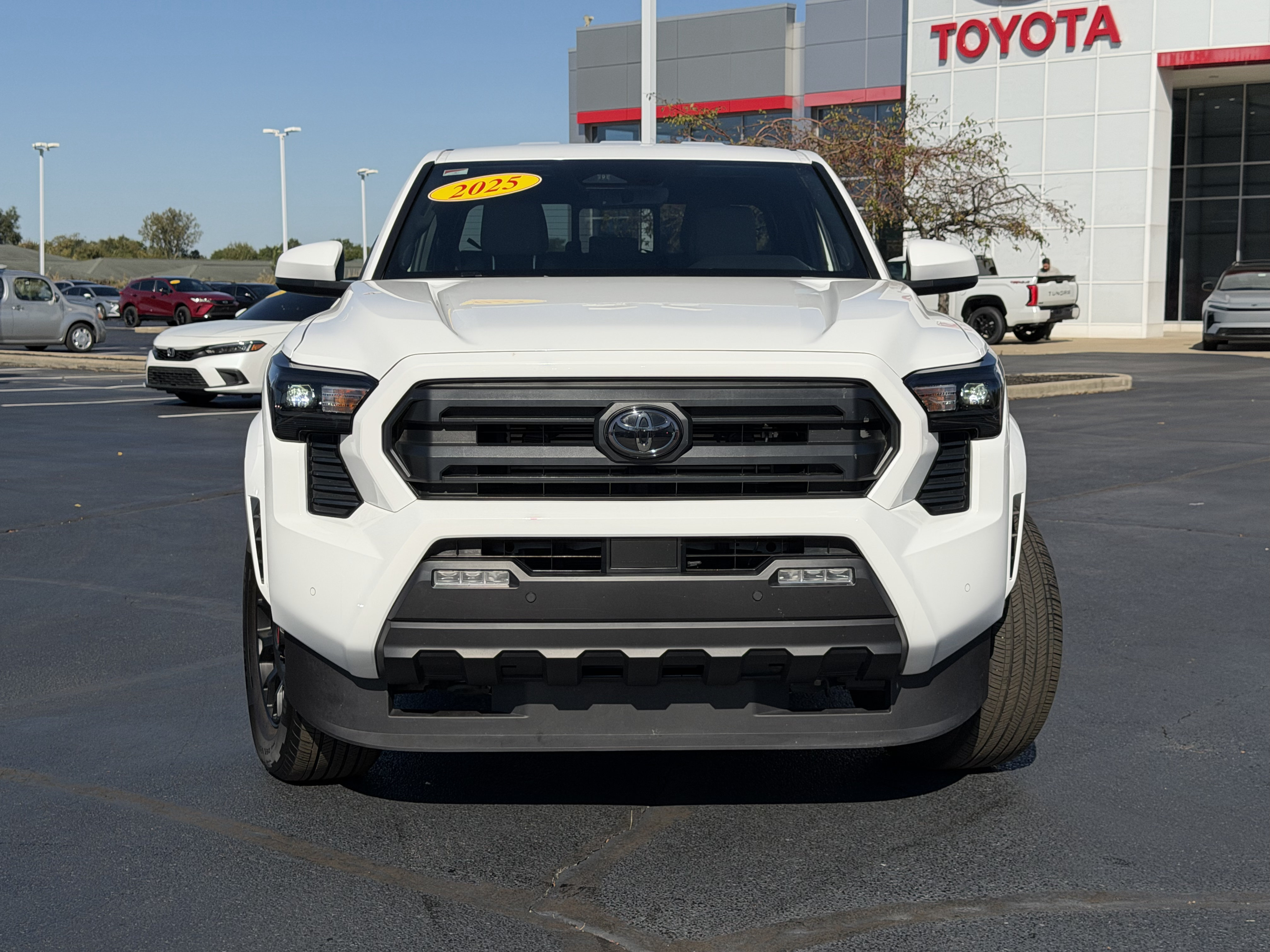 Certified 2025 Toyota Tacoma SR5 AWD/4WD image 2