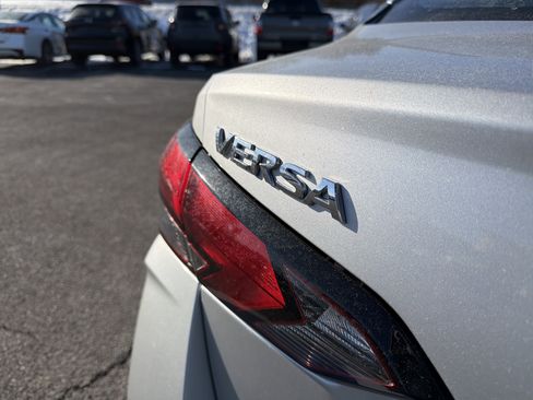 Used 2025 Nissan Versa S w/ Trunk Package image 29