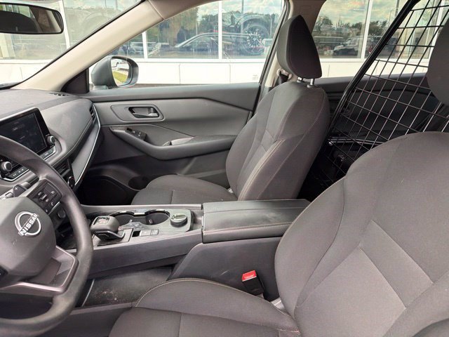 Used 2025 Nissan Rogue S AWD/4WD image 14