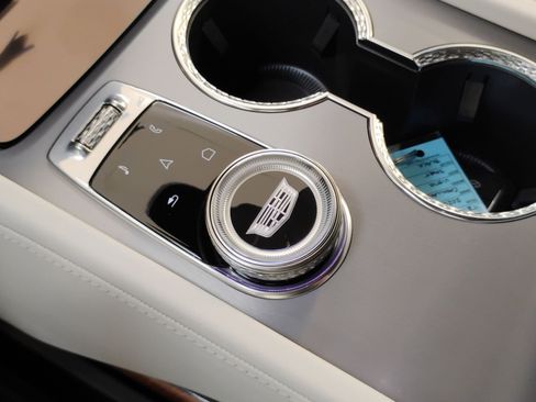 New 2026 Cadillac Vistiq Sport w/ LPO, Floor Liner Package image 42