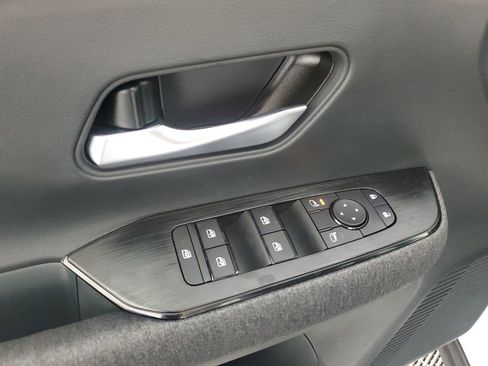 New 2026 Nissan Kicks SV image 30