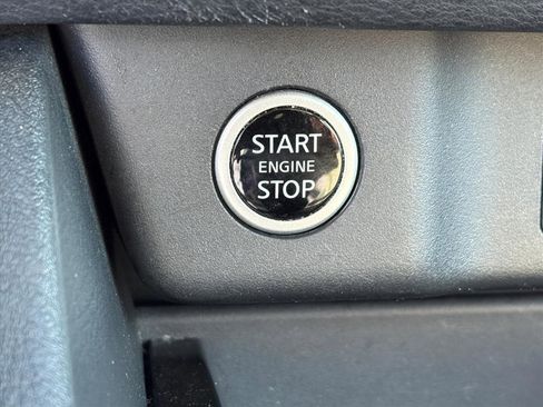 Certified 2023 Nissan Rogue SV image 15