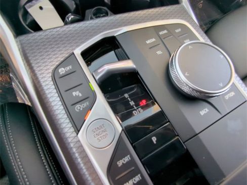 New 2025 BMW 330i Sedan w/ Convenience Package image 23