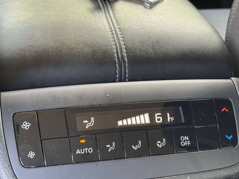 Used 2025 Nissan Pathfinder SV AWD/4WD image 24
