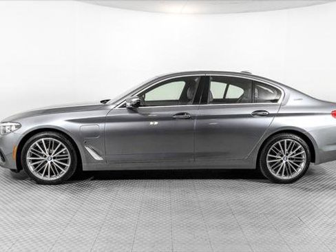 Used 2018 BMW 530e RWD image 3
