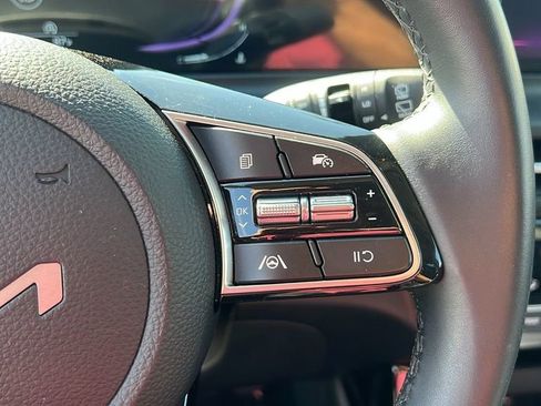 Certified 2025 Kia Seltos S image 16