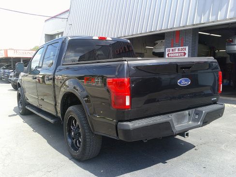 Used 2019 Ford F150 Lariat w/ Equipment Group 502A Luxury image 4