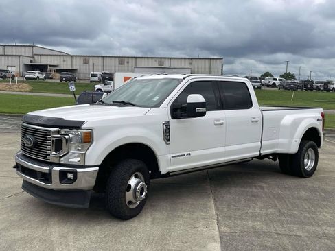 Used 2022 Ford F350 Lariat w/ Lariat Ultimate Package AWD/4WD image 7