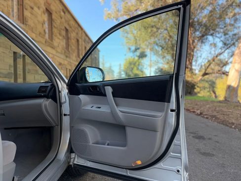 Used 2008 Toyota Highlander 2WD image 28